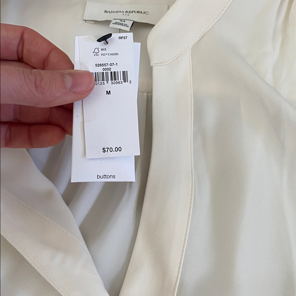 Medium Banana Republic White Long Sleeve Blouse - Picture 3 of 6
